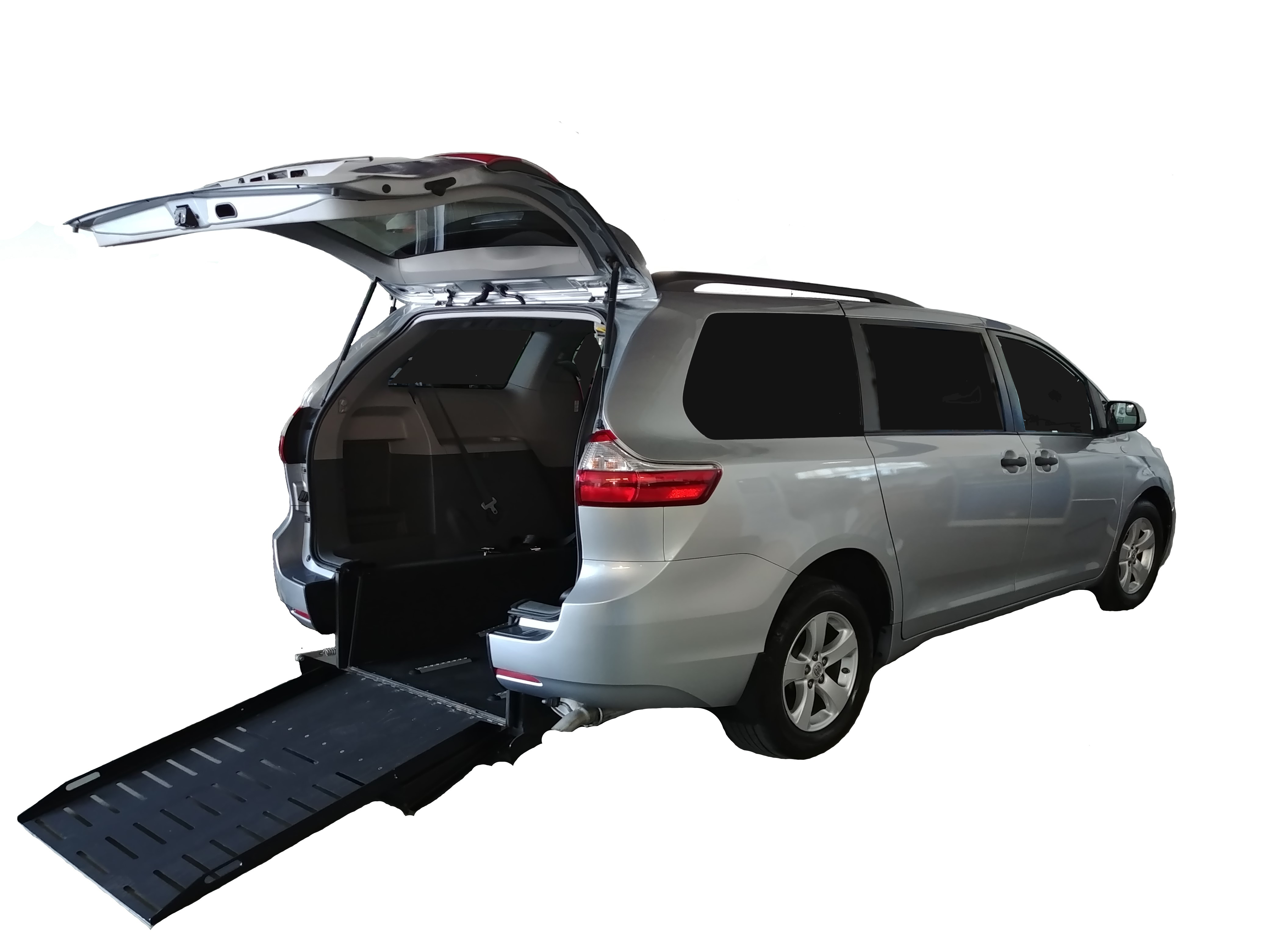 Toyota sienna багажник
