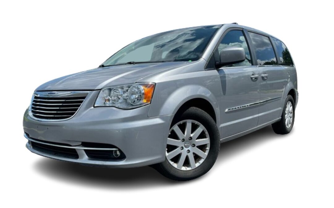 2014 Chrysler Town & Country Touring with Sidewinder RAV II Rear Entry Conversion